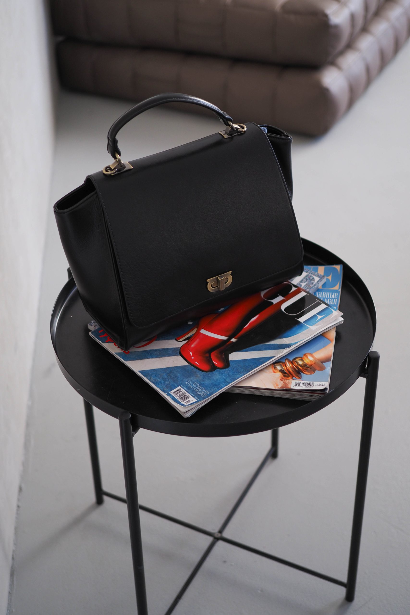 Сумка чёрная кожаная