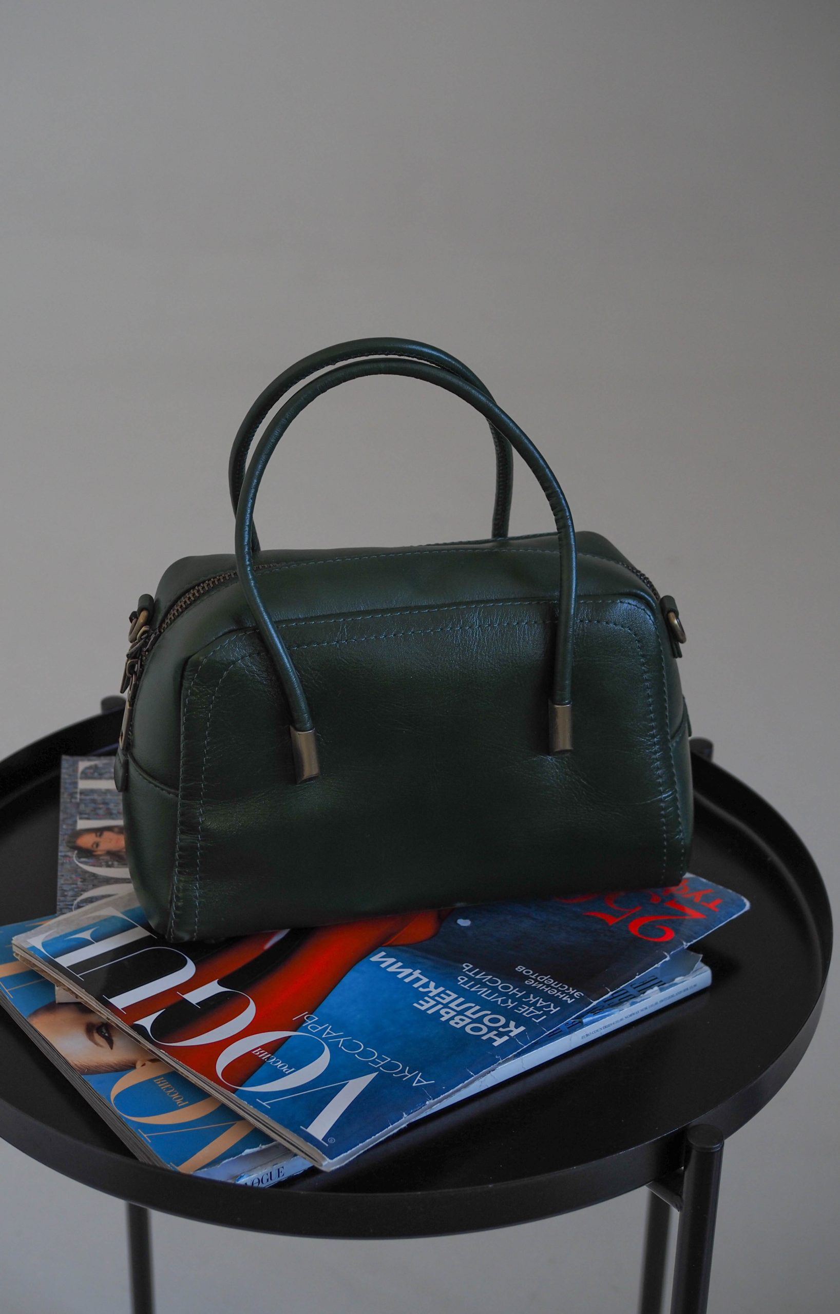 Сумка зелёная кожаная